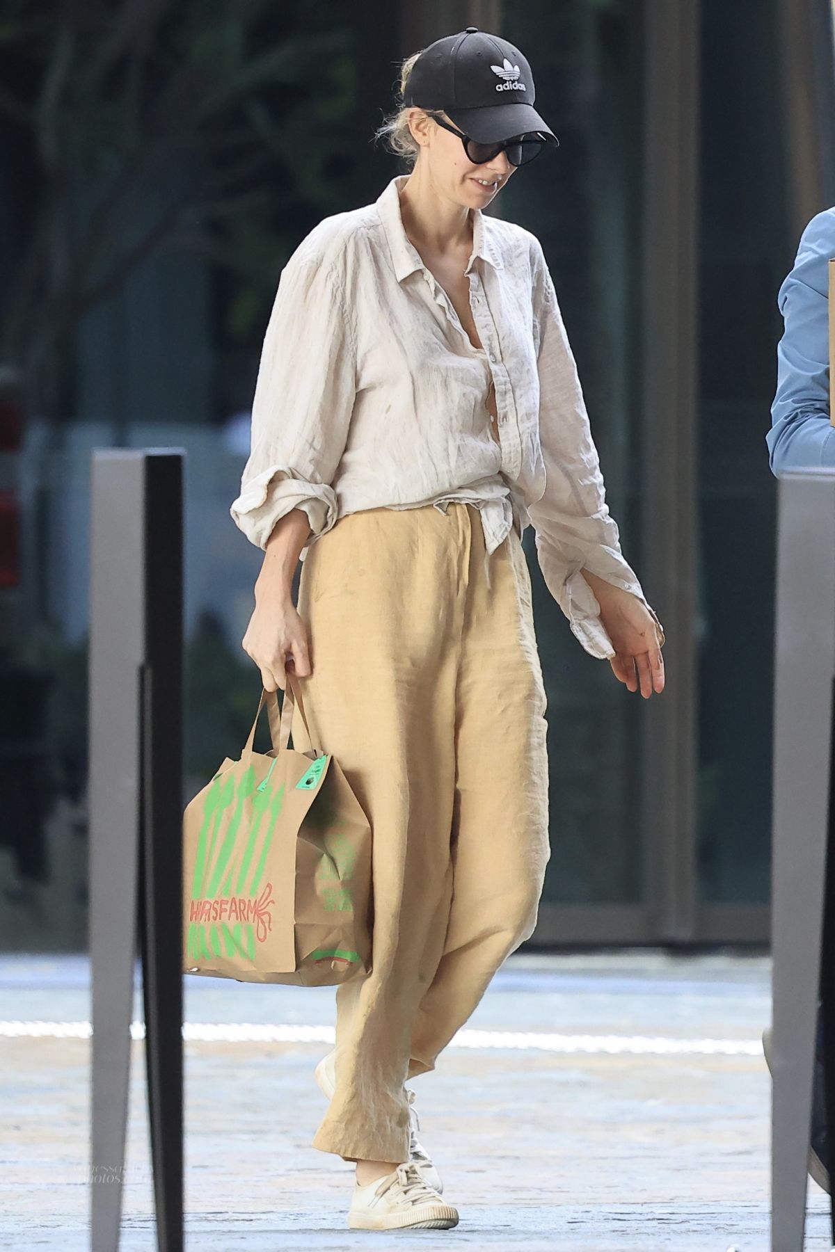 VANESSA KIRBY Out and About on Gold Coast in Australia 12/03/2023 ...