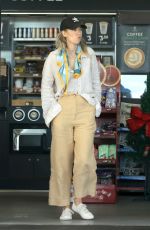 VANESSA KIRBY Shopping at a Supermarket on Gold Coast in Australia 12/03/2023