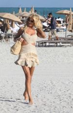VICTORIA SILVSTEDT at Setai Hotel Beach in Miami Beach 12/09/2023
