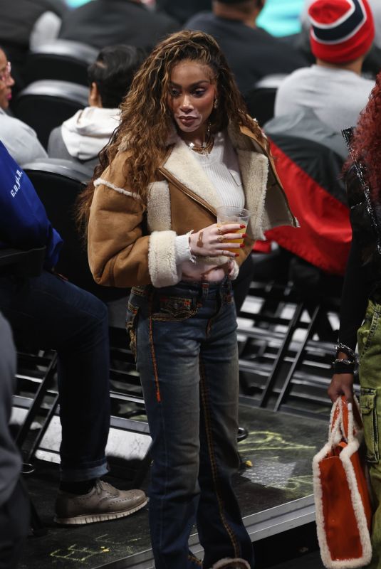 WINNIE HARLOW at Washington Wizards vs Toronto Raptors Game in Washington, D.C. 12/27/2023