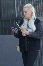 AMANDA BYNES Out for Coffee in Los Angeles 01/09/2024