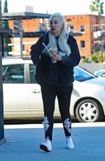 AMANDA BYNES Out for Coffee in Los Angeles 01/09/2024