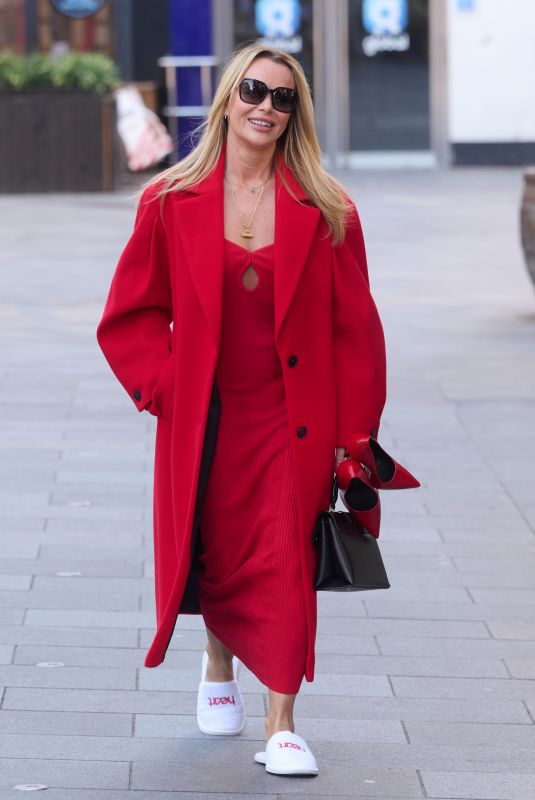 AMANDA HOLDEN Leaves the Global Radio in London 01/26/2024