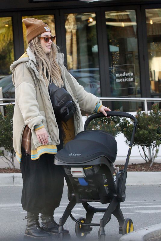 BC JEAN Shopping at Erewhon in Los Angeles 01/10/2024