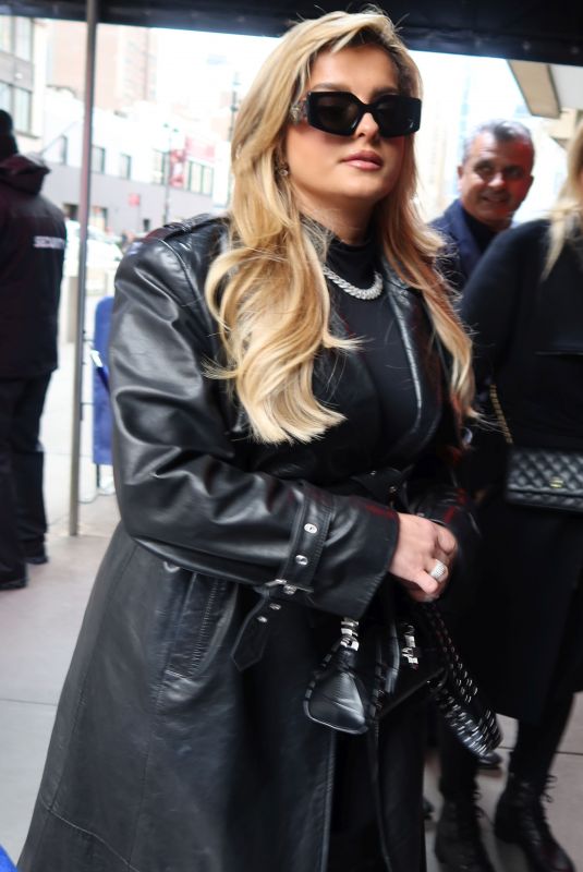 BEBE REXHA Arrives with Her Parents at Madison Square Garden in New York 01/15/2024