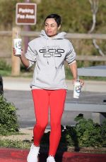 BLAC CHYNA Enjoys a Seaside Meal with a Friend in Malibu 01/11/2024