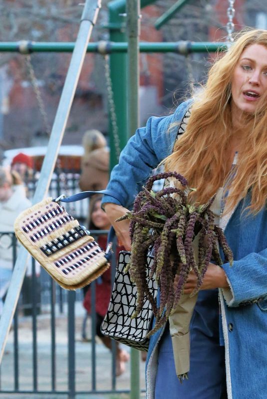 BLAKE LIVELY on the Set of It Ends with Us at Van Vorst Park in Jersey City 01/11/2024