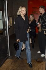 CAREY MULLIGAN Leaves a Q&A for Maestro at Barbican Centre in London 01/25/2024