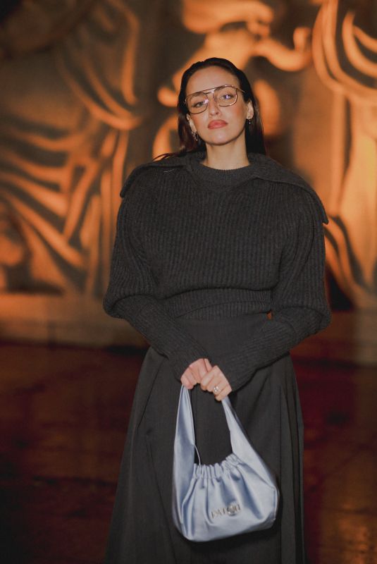 CARLA GINOLA Arrives at Patou Fall/Winter 2024/2025 Show in Paris 01/25/2024