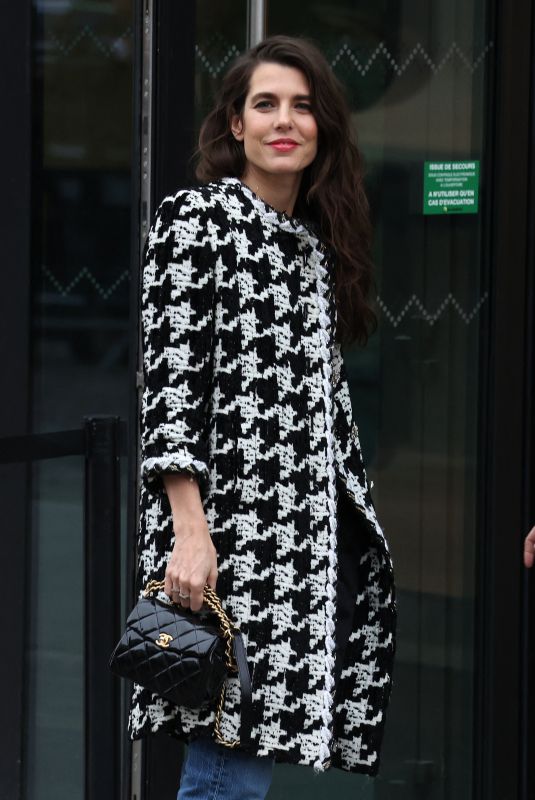 CHARLOTTE CASIRAGHI Arrives at Chanel Show at Paris Fashion Week 01/23/2024