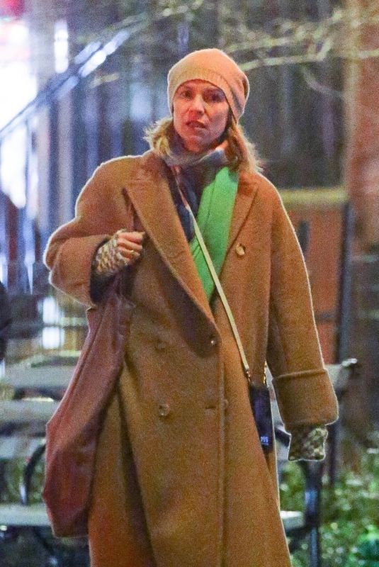 CLAIRE DANES Out for Late Night Shopping in New York 01/03/2024