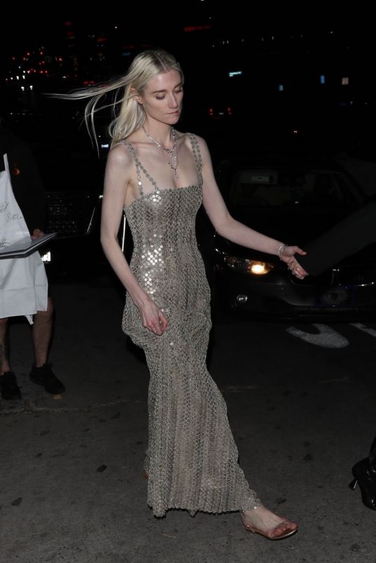 ELIZABETH DEBICKI Leaves HBO Golden Globes Afterparty in Los Angeles 01/07/2024