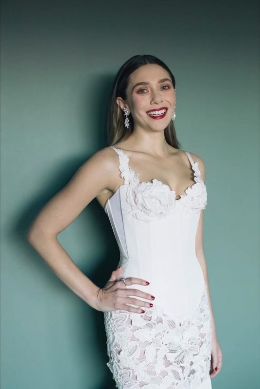 ELIZABETH OLSEN – Golden Globe Awards 2024 Photoshoot