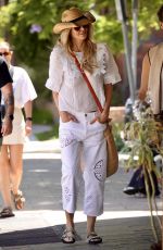 ELLE MACPHERSON and Doyle Bramhall Out at Bondi Beach 01/09/2024