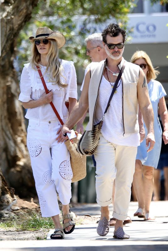 ELLE MACPHERSON and Doyle Bramhall Out at Bondi Beach 01/09/2024