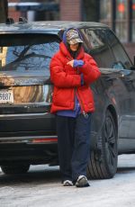 EMILY RATAJKOWSKI Arrives at Her Apartment in New York 01/17/2024