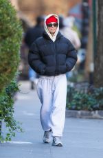 EMILY RATAJKOWSKI Out and About in New York 01/08/2024