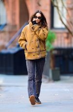 EMILY RATAJKOWSKI Out Chats on the Phone in New York 01/12/2024
