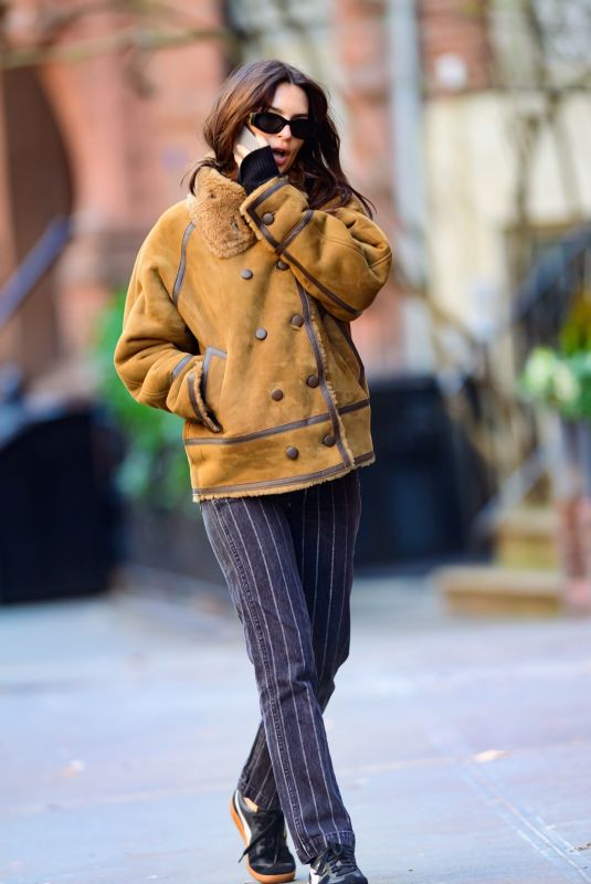 EMILY RATAJKOWSKI Out in New York 01/12/2024
