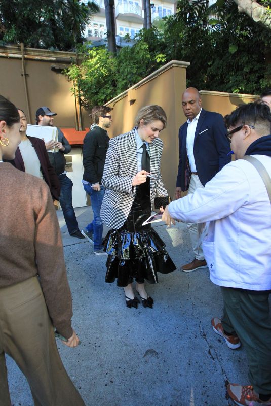 GRETA GERWIG Signs Autographs at AFI Awards in Beverly Hills 01/12/2021