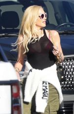 GWEN STEFANI and Blake Shelton Out in Los Angeles 01/13/2024