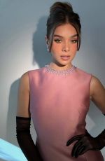 HAILEE STEINFELD - Golden Globes Awards Photoshoot, January 2024