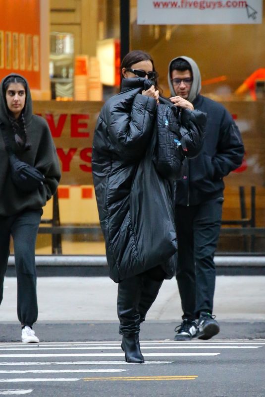 IRINA SHAYK Out with Family in New York 01/12/2024