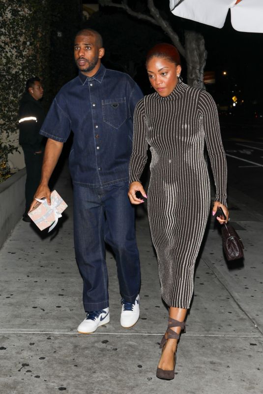 JADA CRAWLEY Arrives at Natalia Bryant