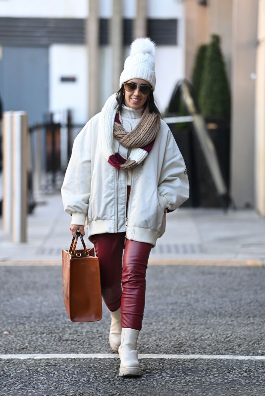 JANETTE MANRARA Leaves Her Hotel in Birmingham 01/18/2024