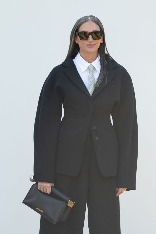 JENNA LYONS at Jacquemus Show in Saint-Paul-De-Vence 01/29/2024