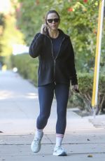 JENNIFER GARNER Chats on Phone as She Walks Back to Her Car in Brentwood 01/30/2024