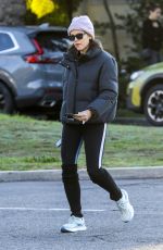 JENNIFER GARNER Out Hikinig in Los Angeles 01/16/2024