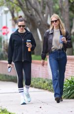 JENNIFER GARNER Out with a Friend for Coffee in Brentwood 01/24/2024