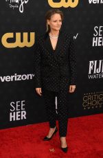 JODIE FOSTER at 2024 Critics Choice Awards in Santa Monica 01/14/2024