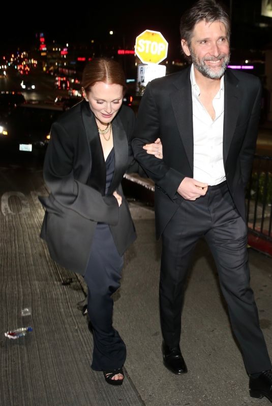JULIANNE MOORE and Bart Freundlich Leaves Golden Globe Afterparty at Chateau Marmont 01/08/2024