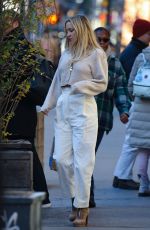 KATE HUDSON Out and About in New York 01/05/2024