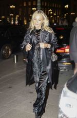 KATE MOSS Leaves Her Hotel in Paris 01/19/2024