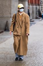 KATIE HOLMES Heading to Subway in New York 01/25/2024