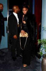 KELLY ROWLAND Celebrates Tim Weatherspoon