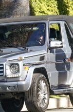 KENDALL JENNER and HAILEY BIEBER Get Pulled Over by Police in Beverly Hills 01/09/2024