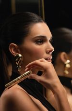 KENDALL JENNER - L