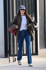 KENDALL JENNER Shopping at Tufenkian Artisan Carpets Store in Los Angeles 01/16/2024