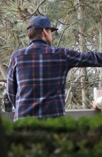 KENDALL YATES and Luke Wilson Out at a Park in Los Angeles 01/21/2024