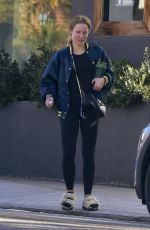 KRISTEN BELL Leaves Metamorphosis Studios in Los Feliz 01/30/2024