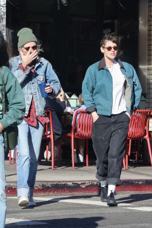 KRISTEN STEWART and DYALAN MEYER on a Breakfast Date in Los Feliz 01/08/2024