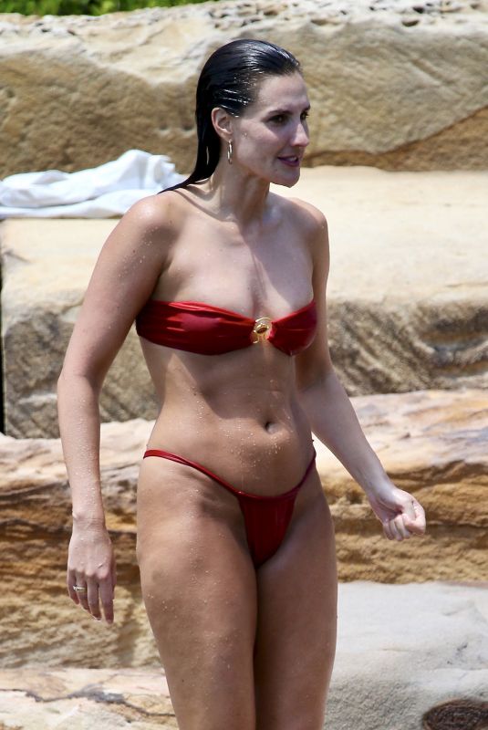 LAURA DUNDOVIC in Bikini at a Sydney Swimming Hole 01/02/2024