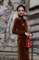 LEONIE HANNE Arrives at Schiaparelli Spring/Summer 2024 Show in Paris 01/22/2024