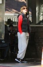 LISA RINNA on a Lunch Date with Harry Hamlin at Beverly Glen Deli in Los Angeles 01/01/2024