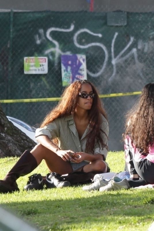 MALIA OBAMA at a Park with Friends in Los Angeles 01/29/2024