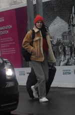 MICEHELLE DOCKERY Out Catches a Train in London 01/24/2024